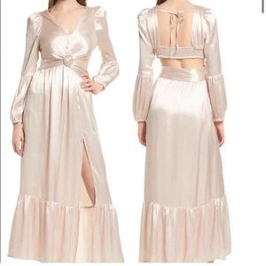 NEW RAHI Leila Luster Champagne Long Sleeve
Maxi Dress - size XL